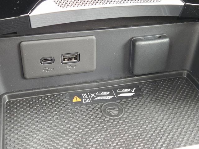 New 2026 Buick Envision Sport Touring image 9