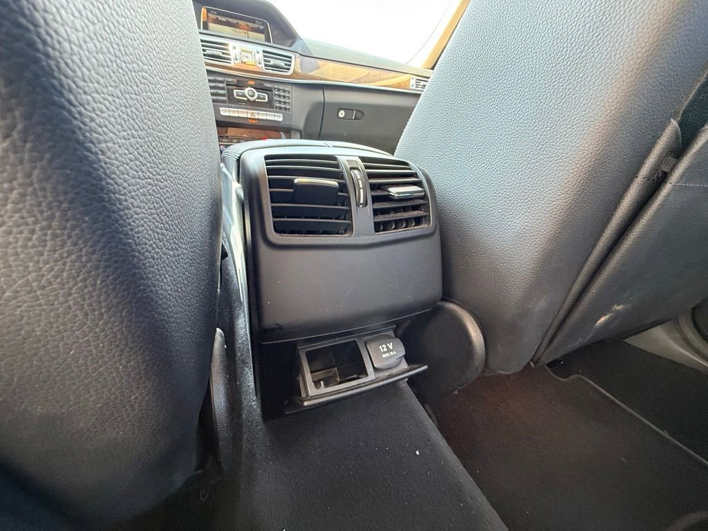 Used 2014 Mercedes-Benz E 350 Sedan image 18