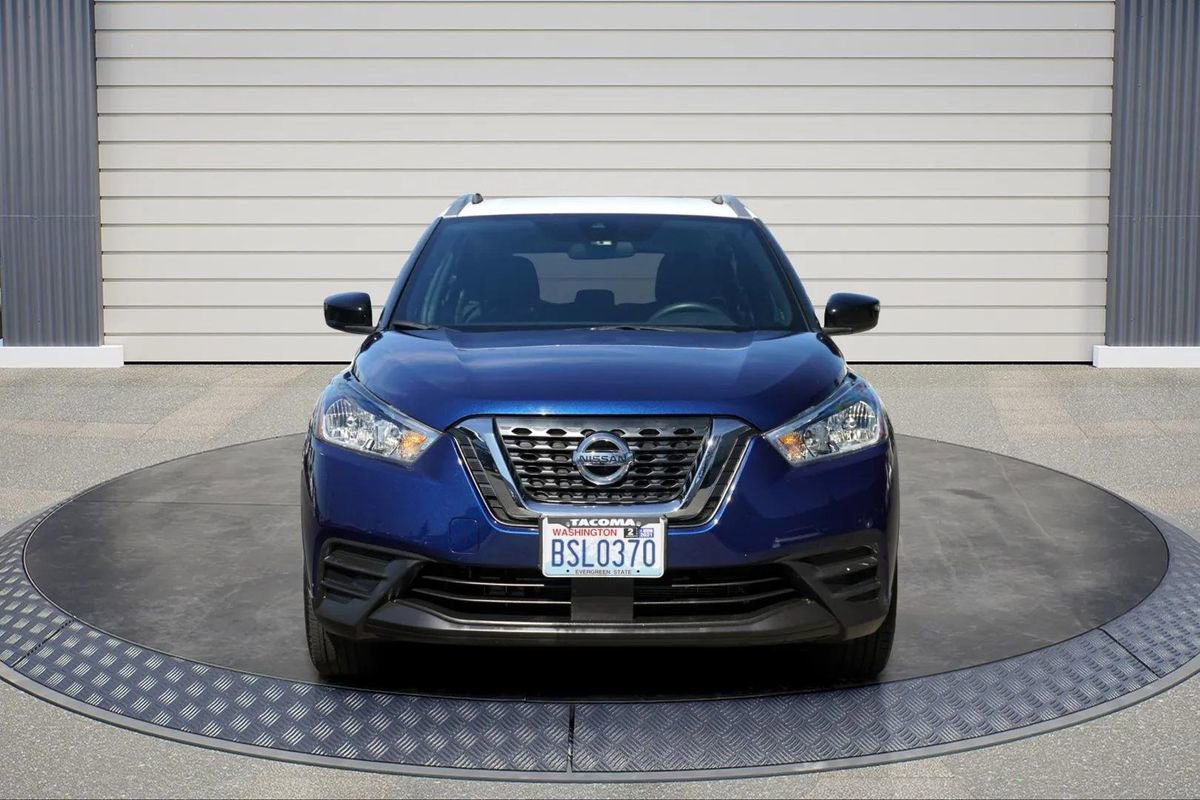 Used 2020 Nissan Kicks SV FWD image 2