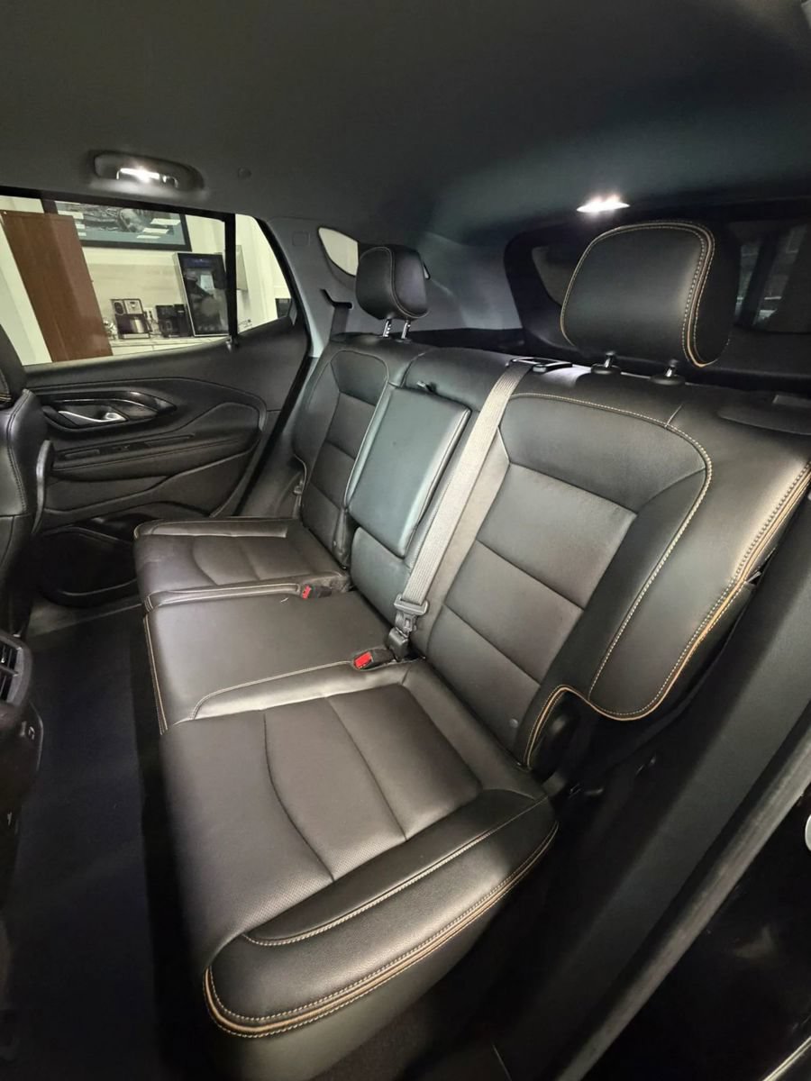 Used 2022 GMC Terrain AT4 AWD/4WD image 15