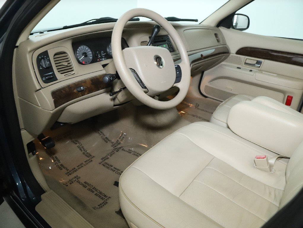 Used 2008 Mercury Grand Marquis GS image 21