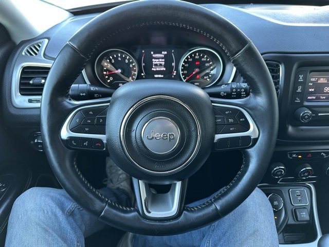 Used 2018 Jeep Compass Latitude w/ Safe & Security Group image 29