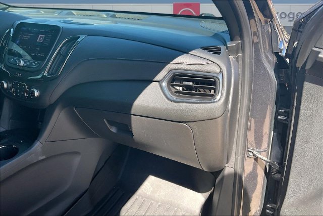 Used 2022 Chevrolet Equinox RS w/ RS Leather Package AWD/4WD image 26