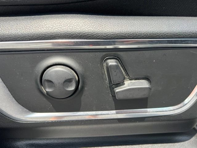 Used 2025 RAM 1500 Laramie AWD/4WD image 37
