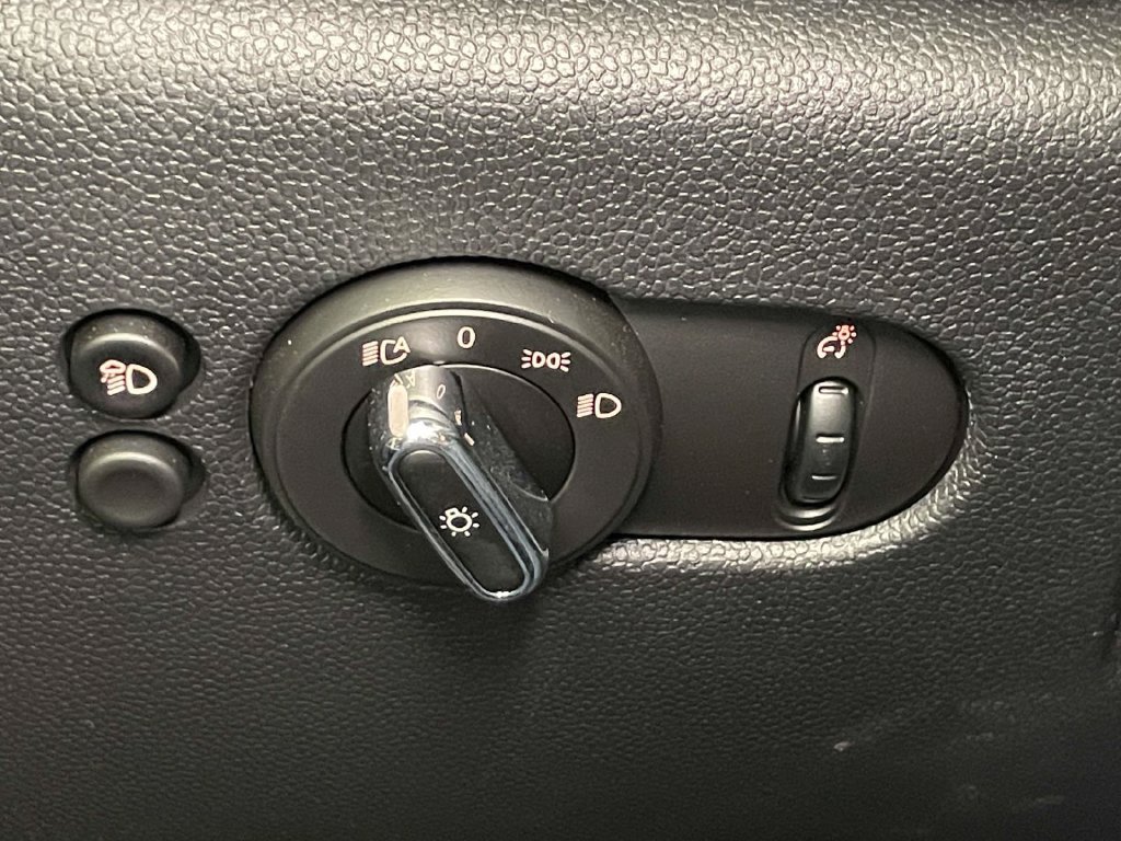 Used 2024 MINI Cooper S FWD image 29