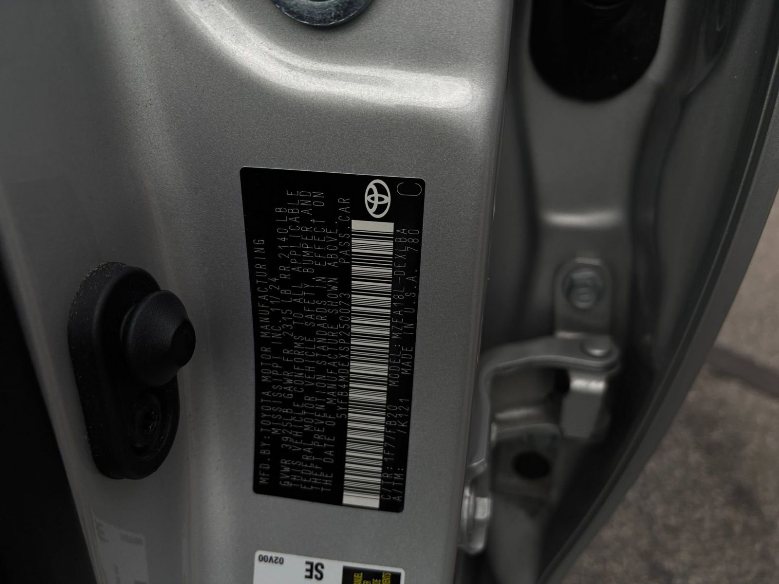 Used 2025 Toyota Corolla LE image 33