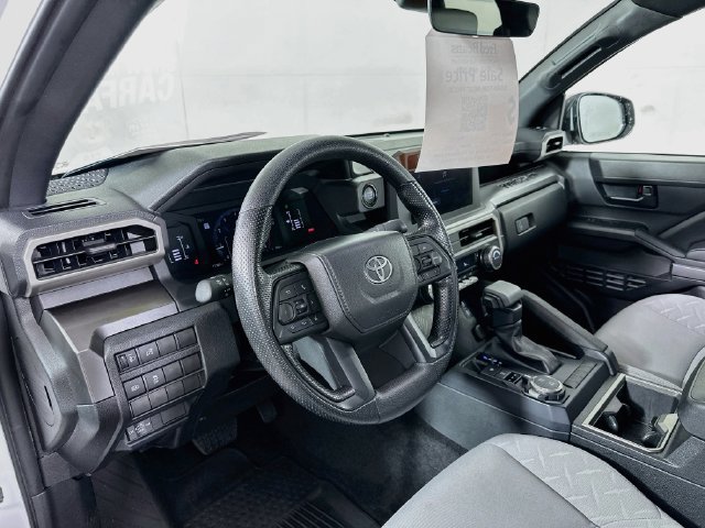 Used 2025 Toyota Tacoma SR5 AWD/4WD image 11