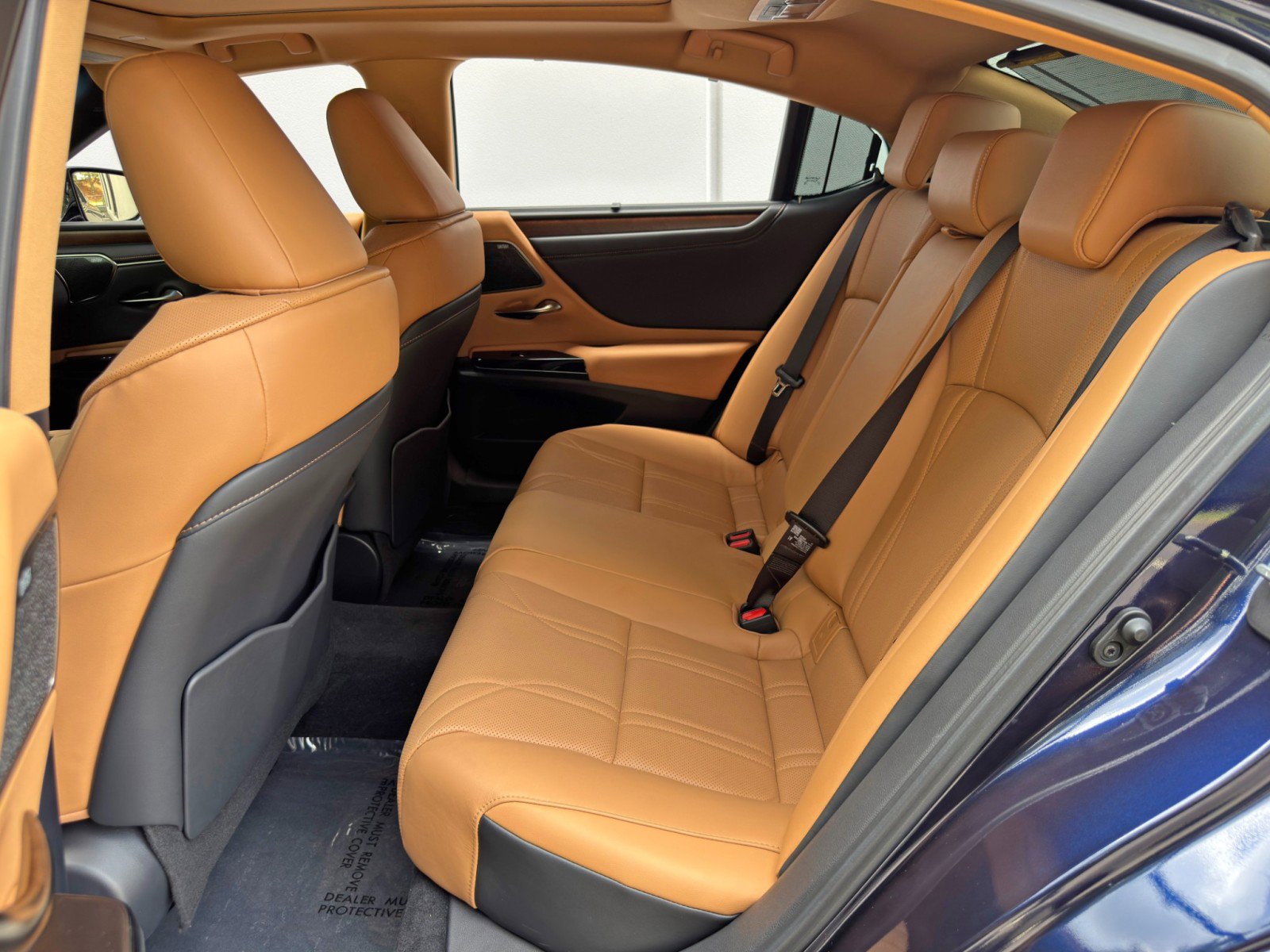Used 2025 Lexus ES 350 Ultra Luxury w/ Accessory Package (Z1) FWD image 44