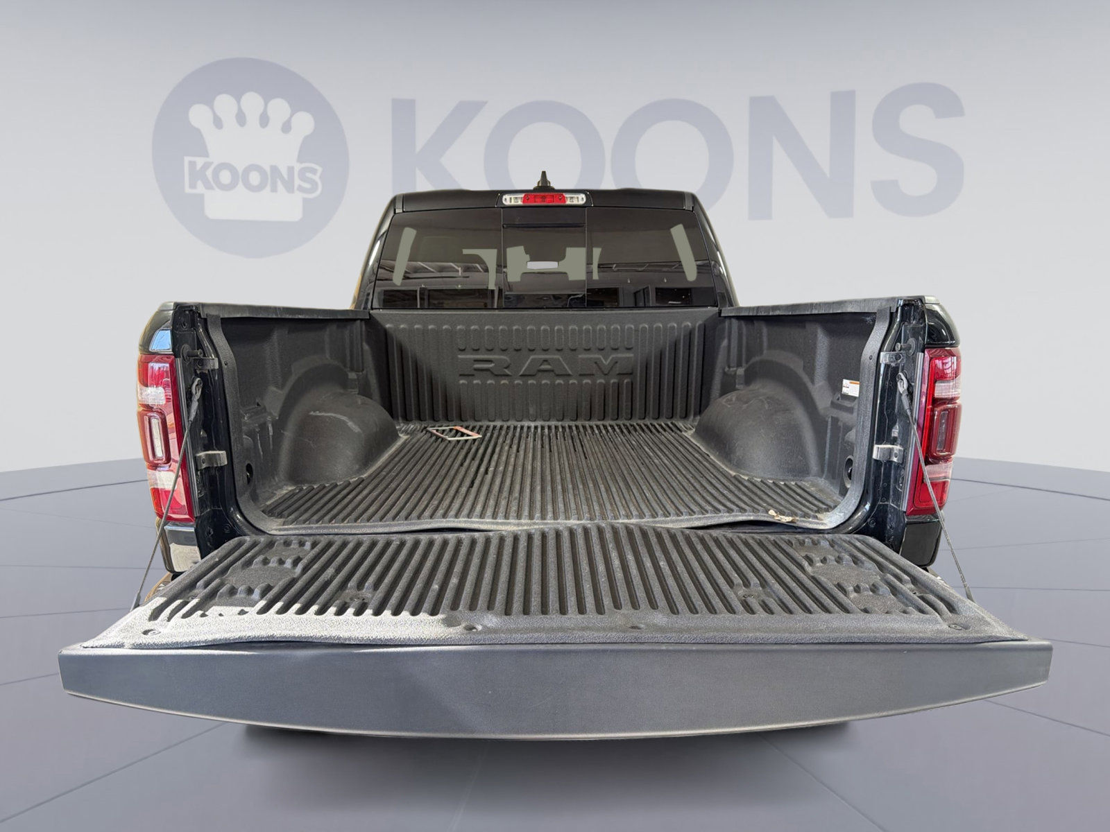 Used 2022 RAM 1500 Laramie w/ Sport Appearance Package image 27