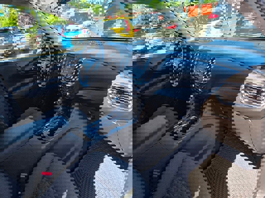 Used 2021 Chevrolet Equinox LT image 23