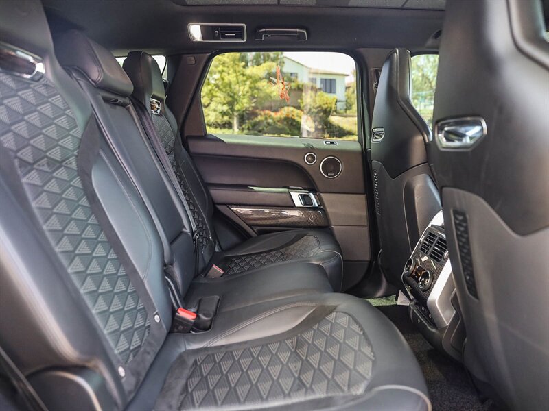 Used 2022 Land Rover Range Rover Sport SVR Carbon Edition AWD/4WD image 24