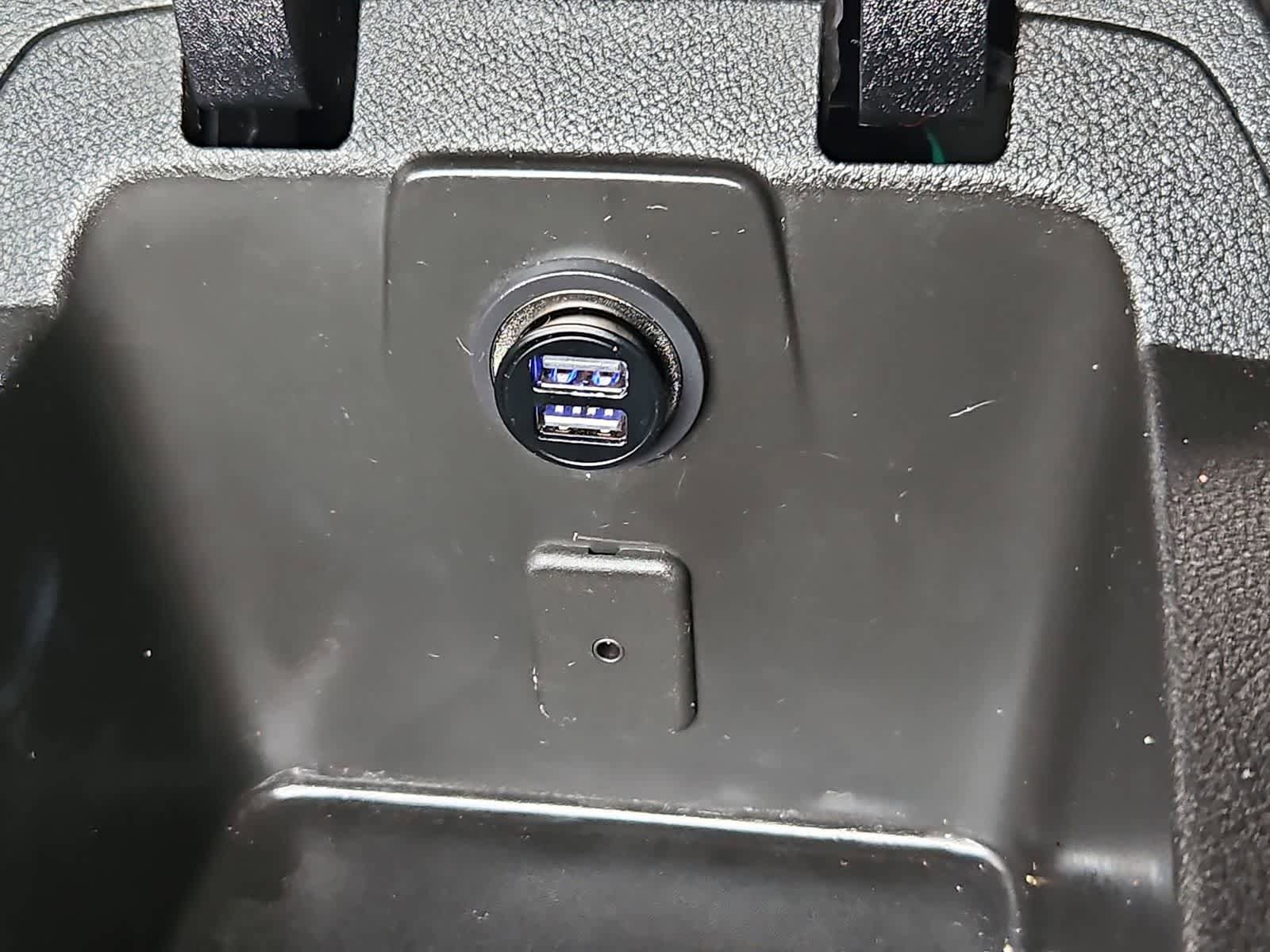 Used 2015 Chevrolet Camaro LS RWD image 29