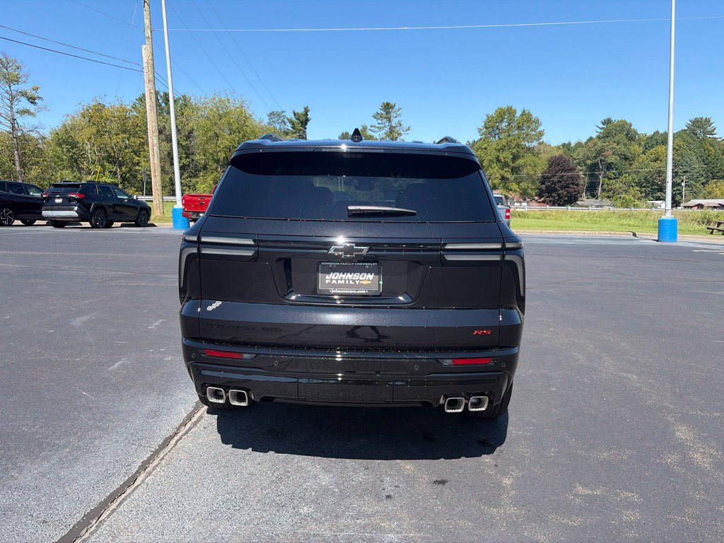 New 2027 Chevrolet Traverse RS w/ LPO, Floor Liner Package AWD/4WD image 7