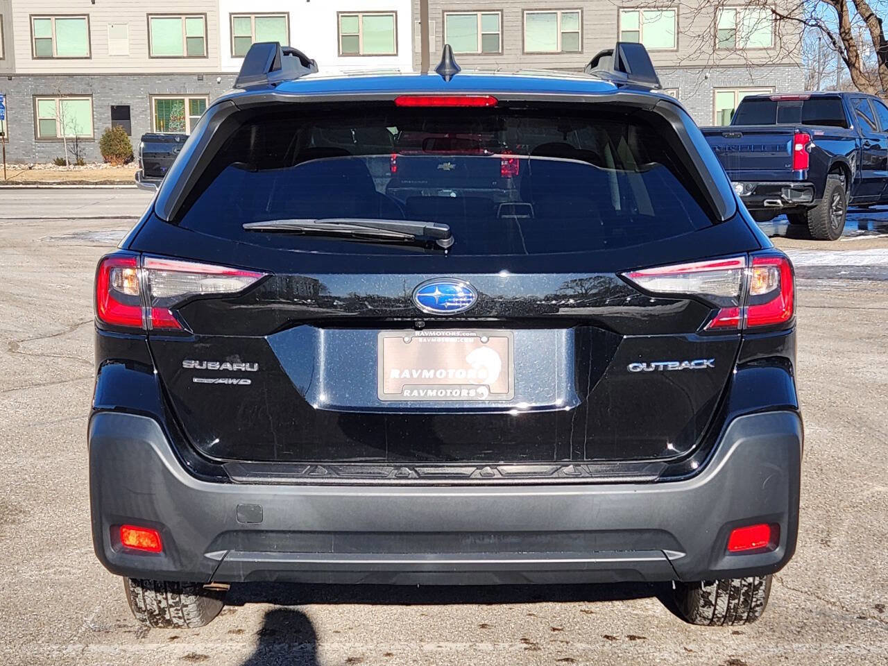 Used 2023 Subaru Outback Premium image 9