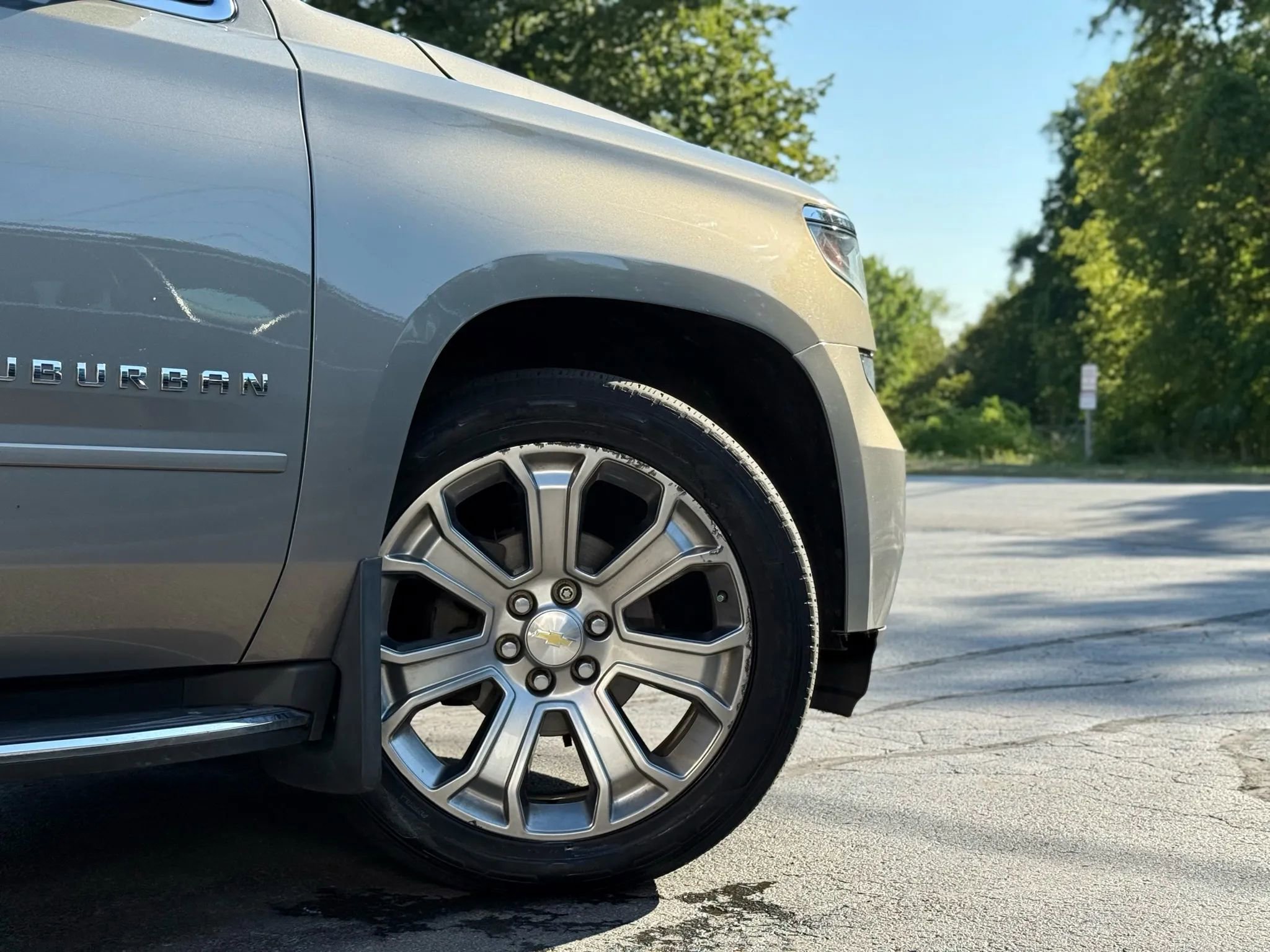 Used 2017 Chevrolet Suburban Premier image 58