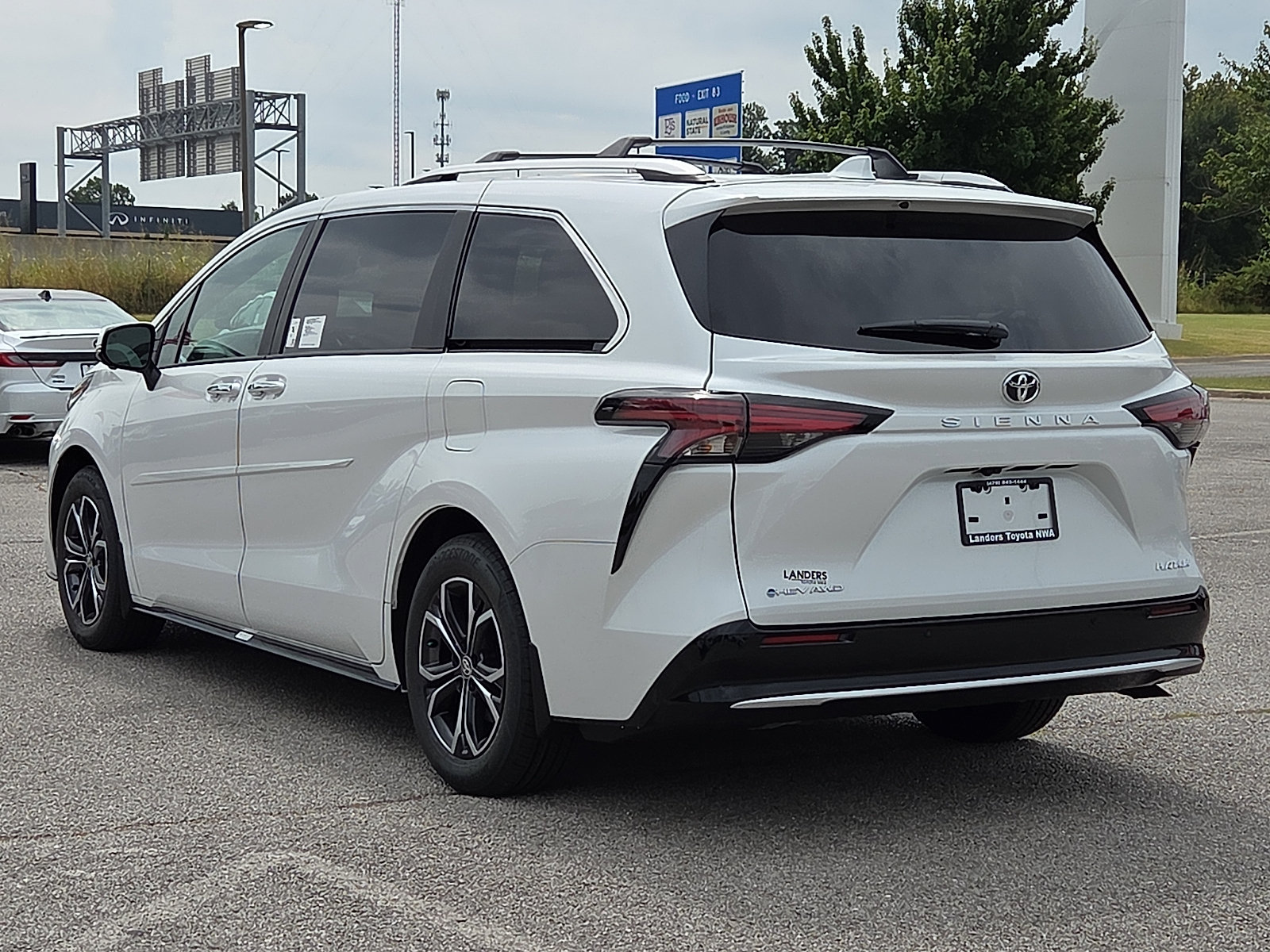 New 2026 Toyota Sienna Platinum AWD/4WD image 3