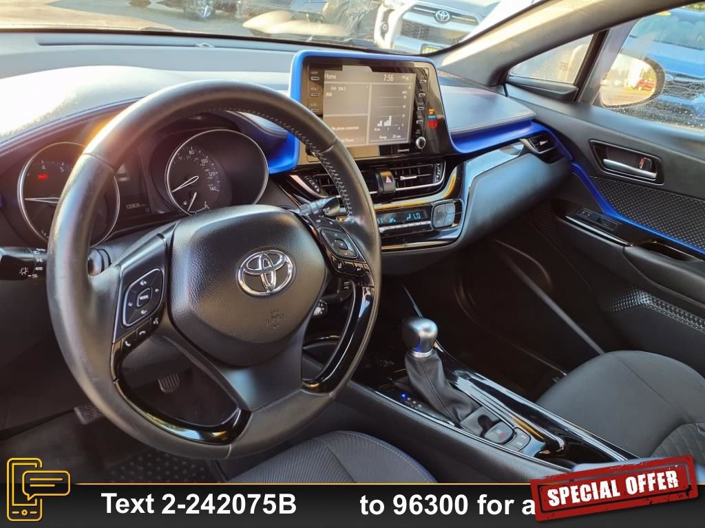 Used 2021 Toyota C-HR XLE FWD image 15