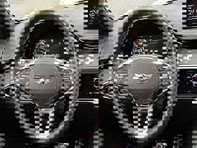 Used 2025 Genesis GV70 3.5T Sport w/ Sport Advanced Package image 18