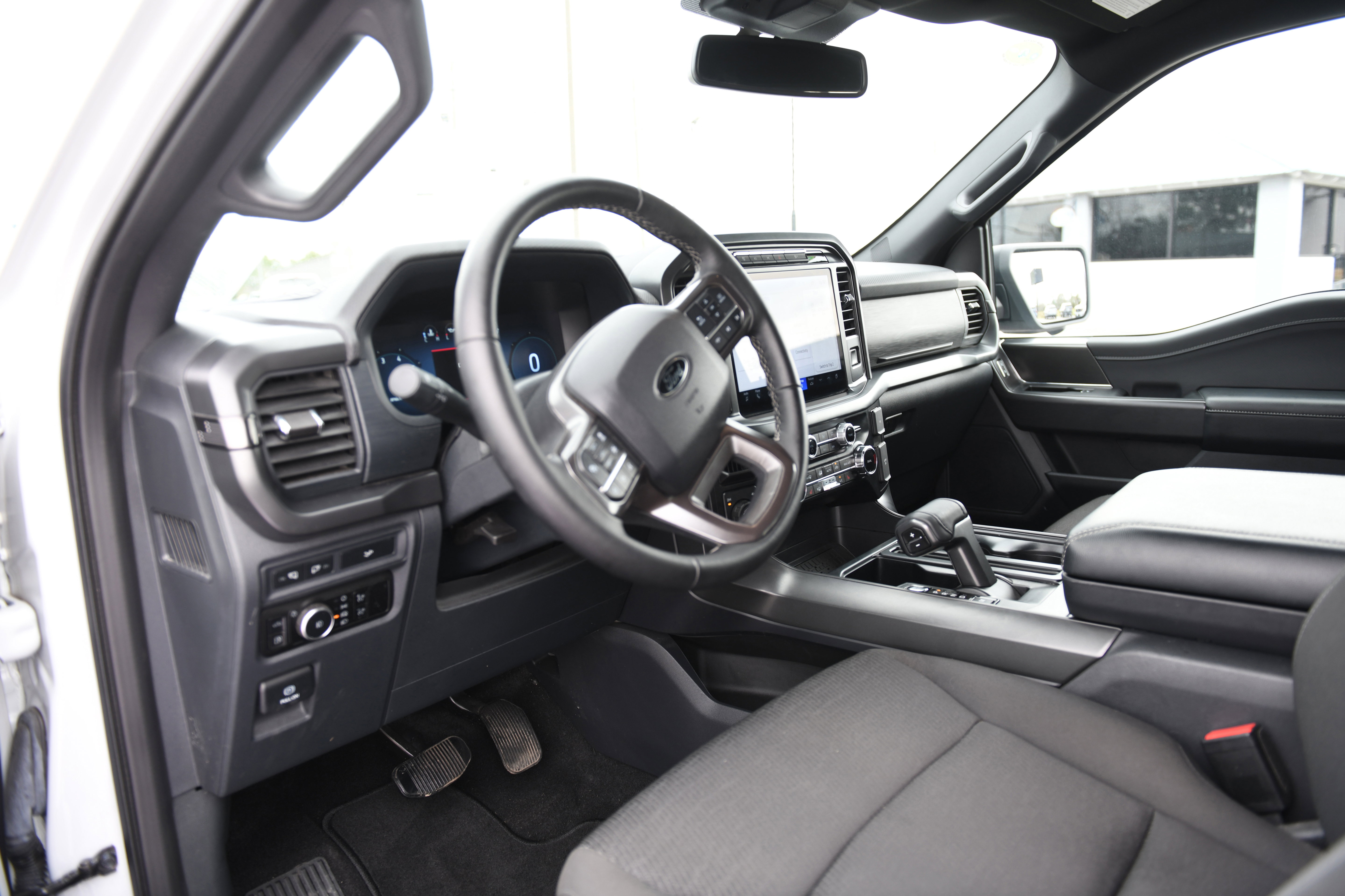 Used 2024 Ford F150 XLT w/ Equipment Group 302A MID image 20