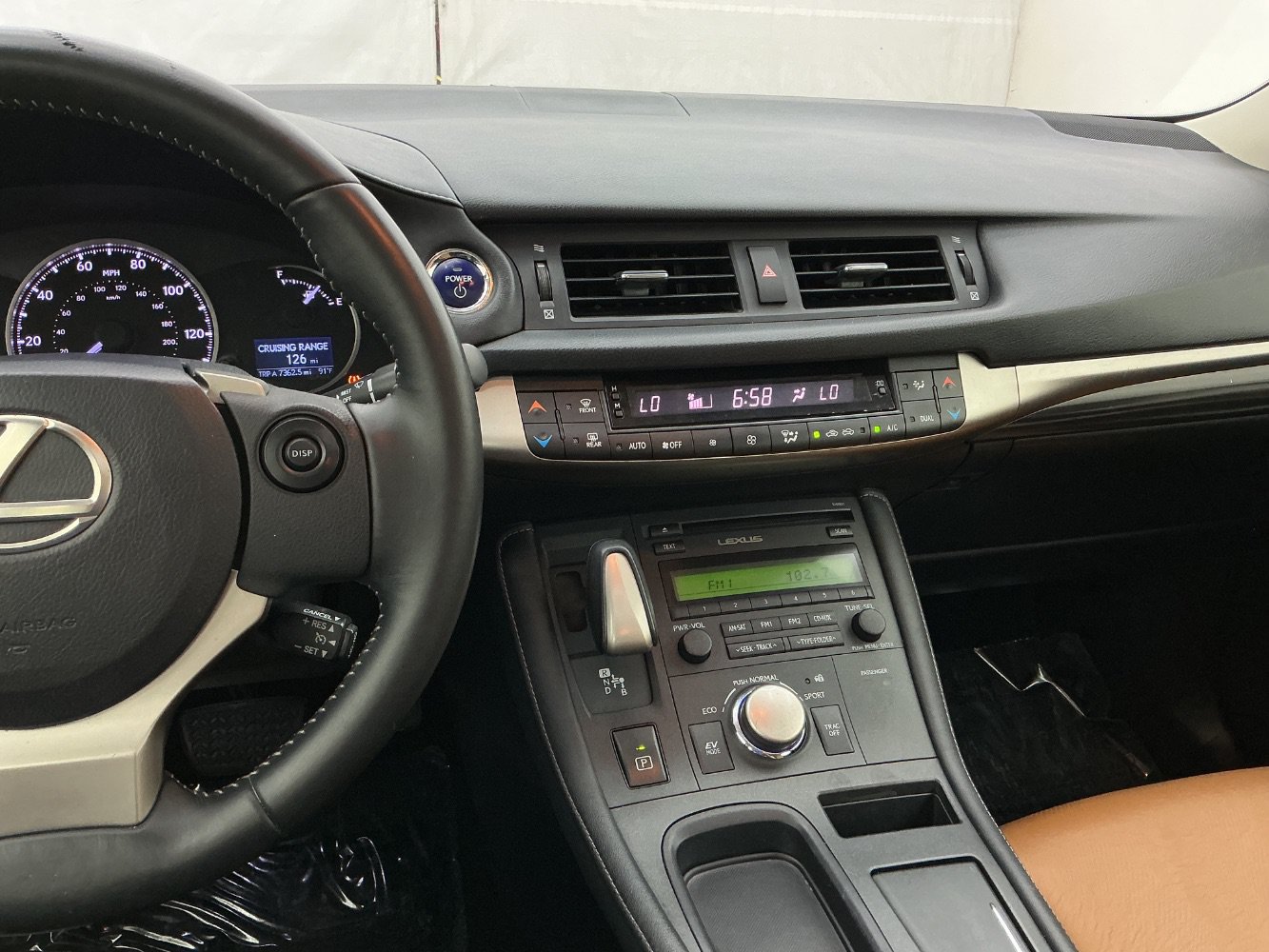 Used 2015 Lexus CT 200h FWD image 34