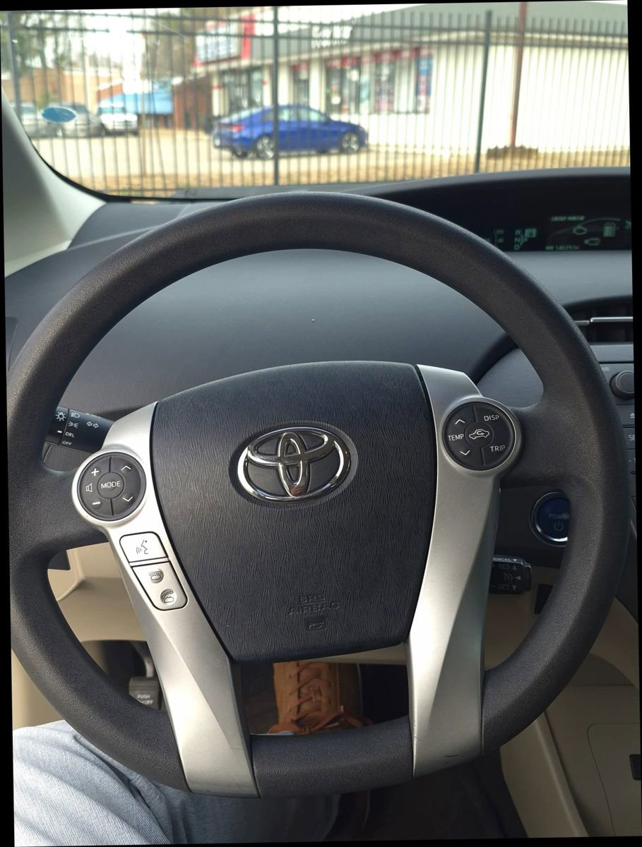 Used 2013 Toyota Prius Three image 7