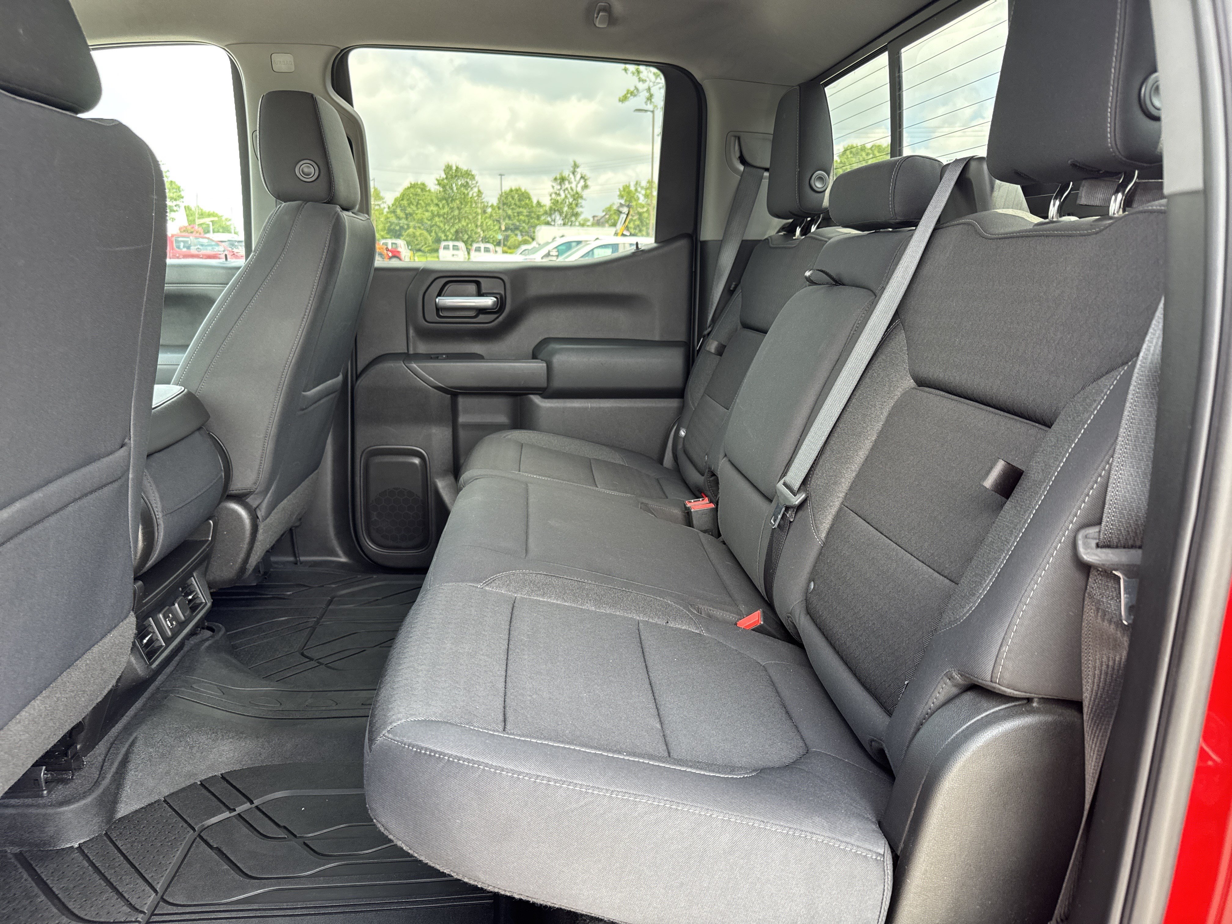 Used 2019 Chevrolet Silverado 1500 LT w/ All-Star Edition AWD/4WD image 29