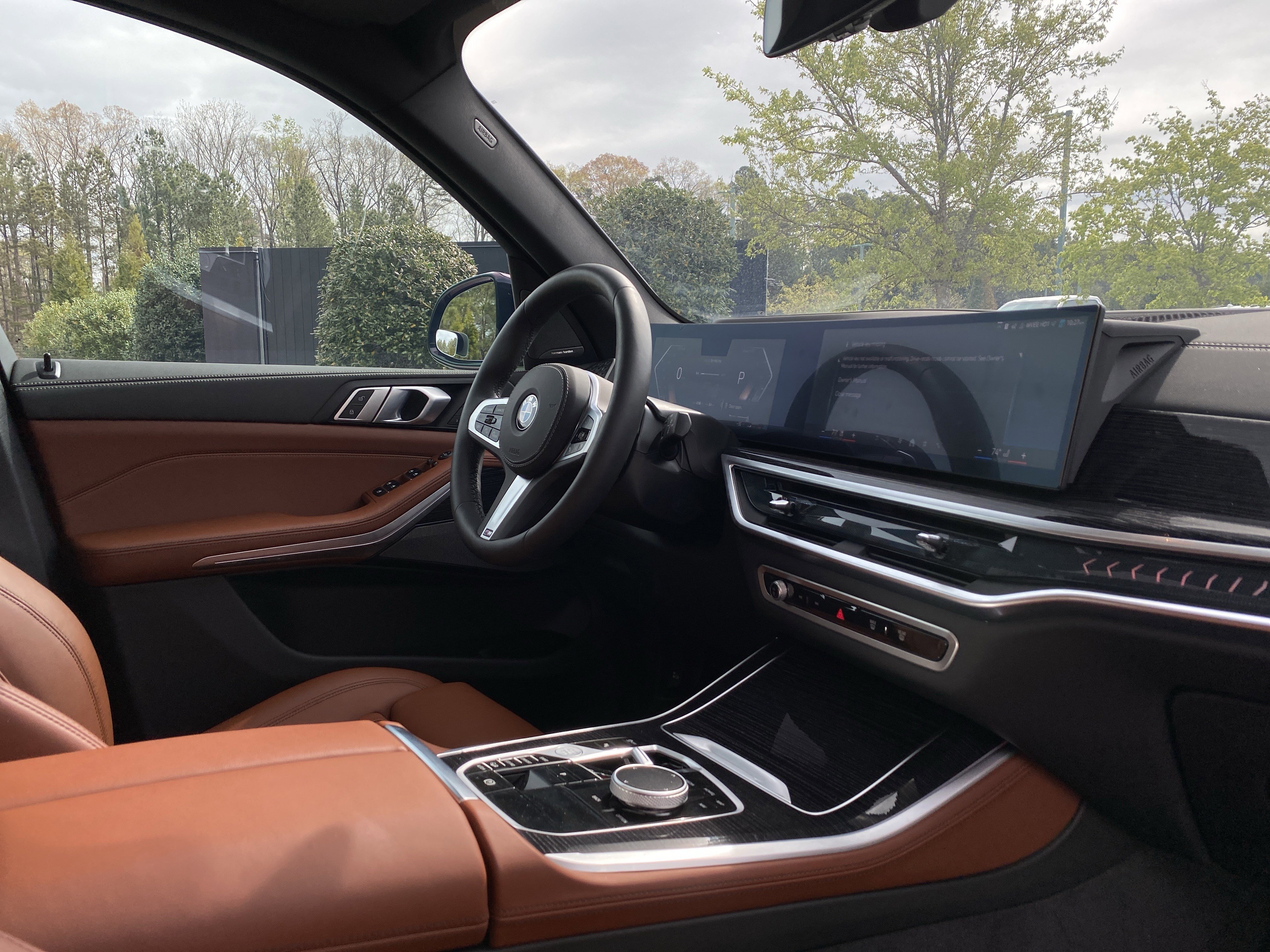 Used 2025 BMW X5 xDrive40i w/ M Sport Package image 6