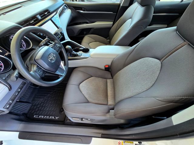 Used 2018 Toyota Camry LE FWD image 18