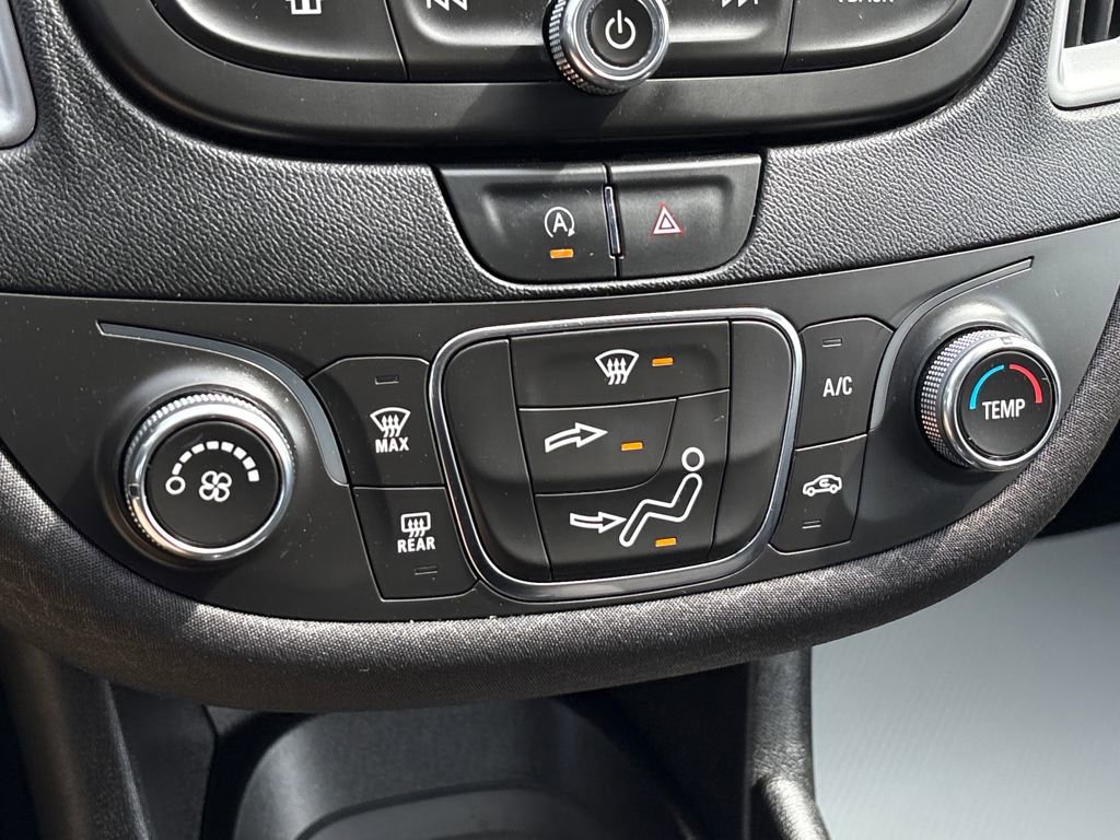 Used 2021 Chevrolet Malibu LS image 16