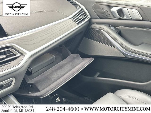 Used 2022 BMW X7 xDrive40i w/ M Sport Package image 38