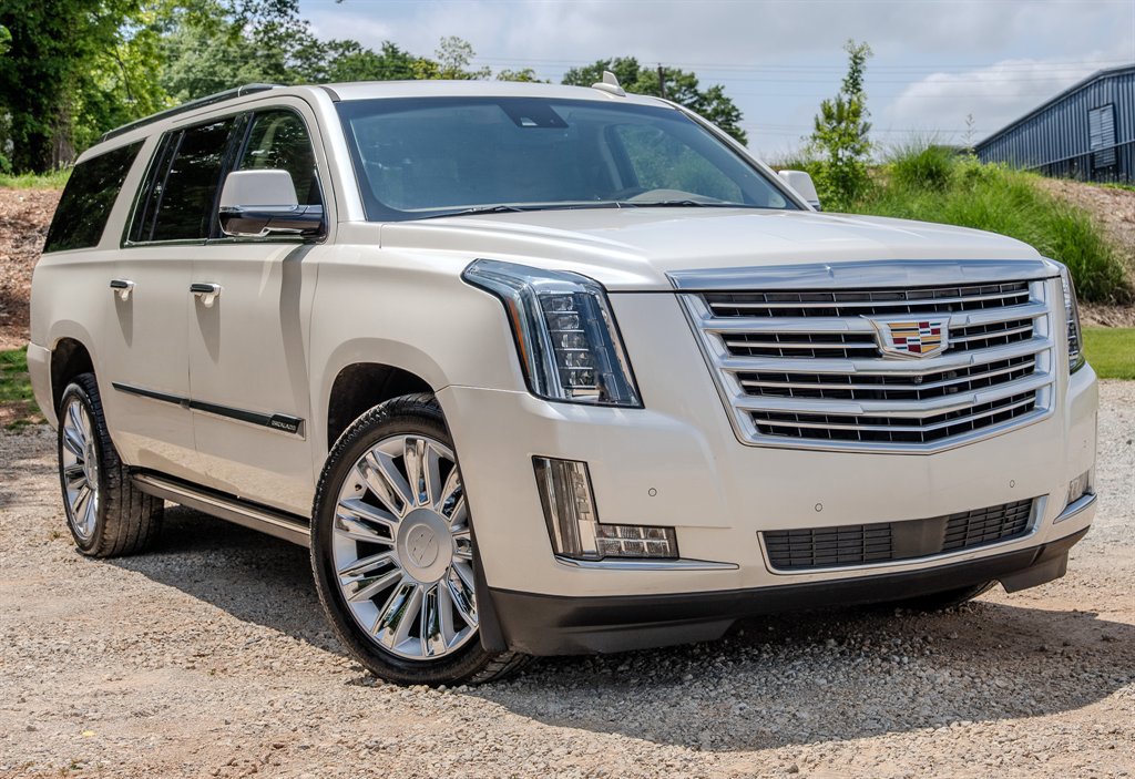 Used 2015 Cadillac Escalade ESV Platinum AWD/4WD image 7