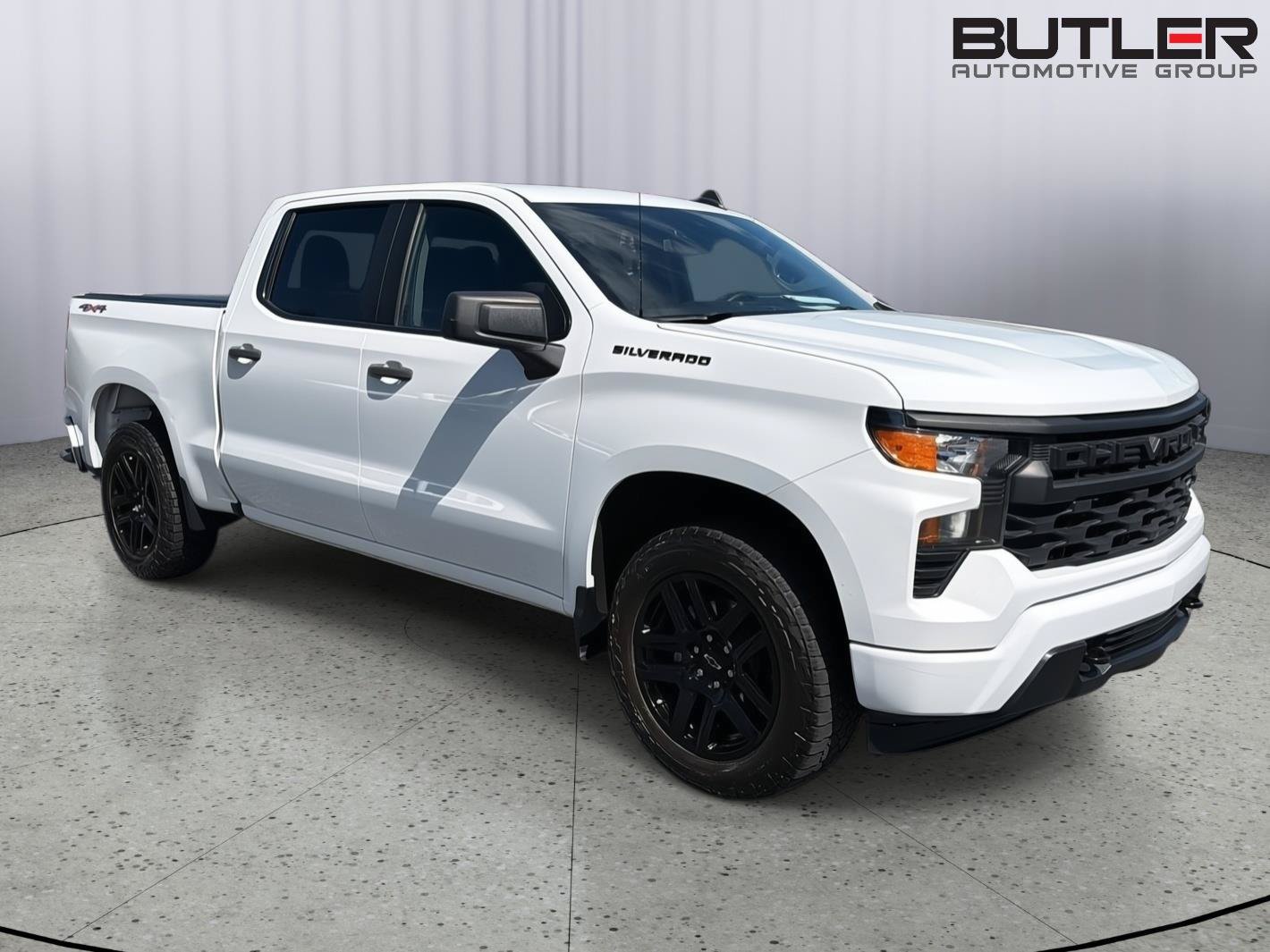 Used 2024 Chevrolet Silverado 1500 Custom w/ Turbomax Blackout Package AWD/4WD image 8
