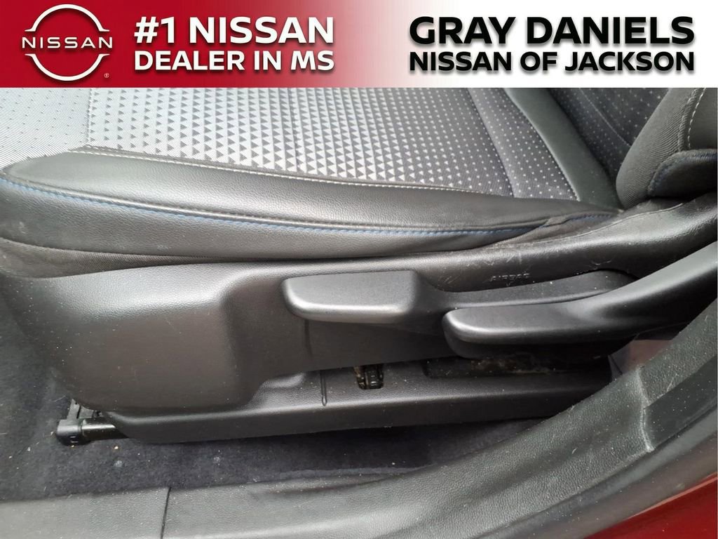 Used 2024 Chevrolet Trax LT w/ Driver Confidence Package FWD image 12