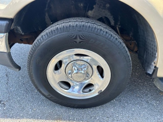 Used 2000 Ford F150 XLT image 11