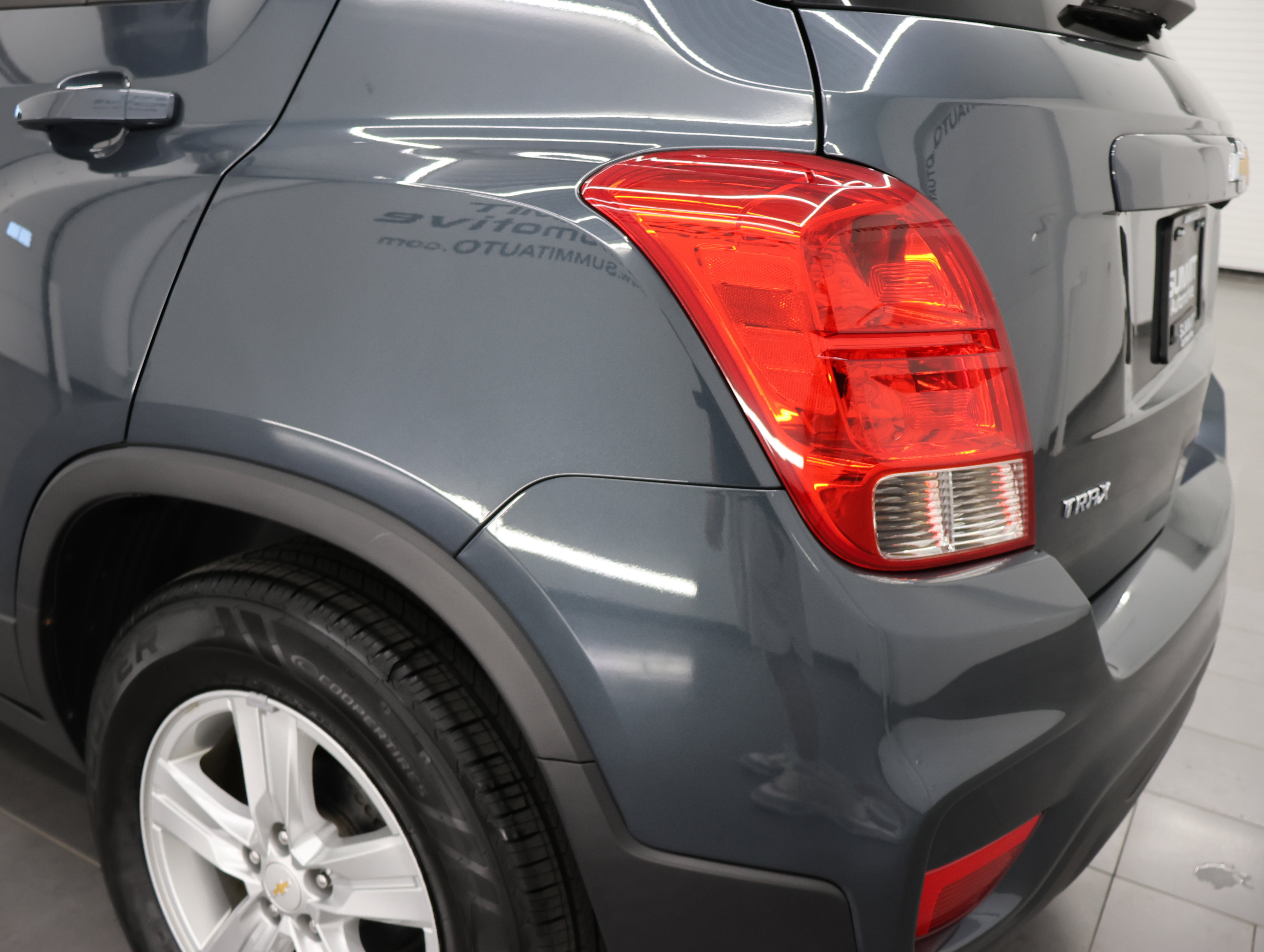 Used 2021 Chevrolet Trax LS w/ Tint and Cruise Package FWD image 28
