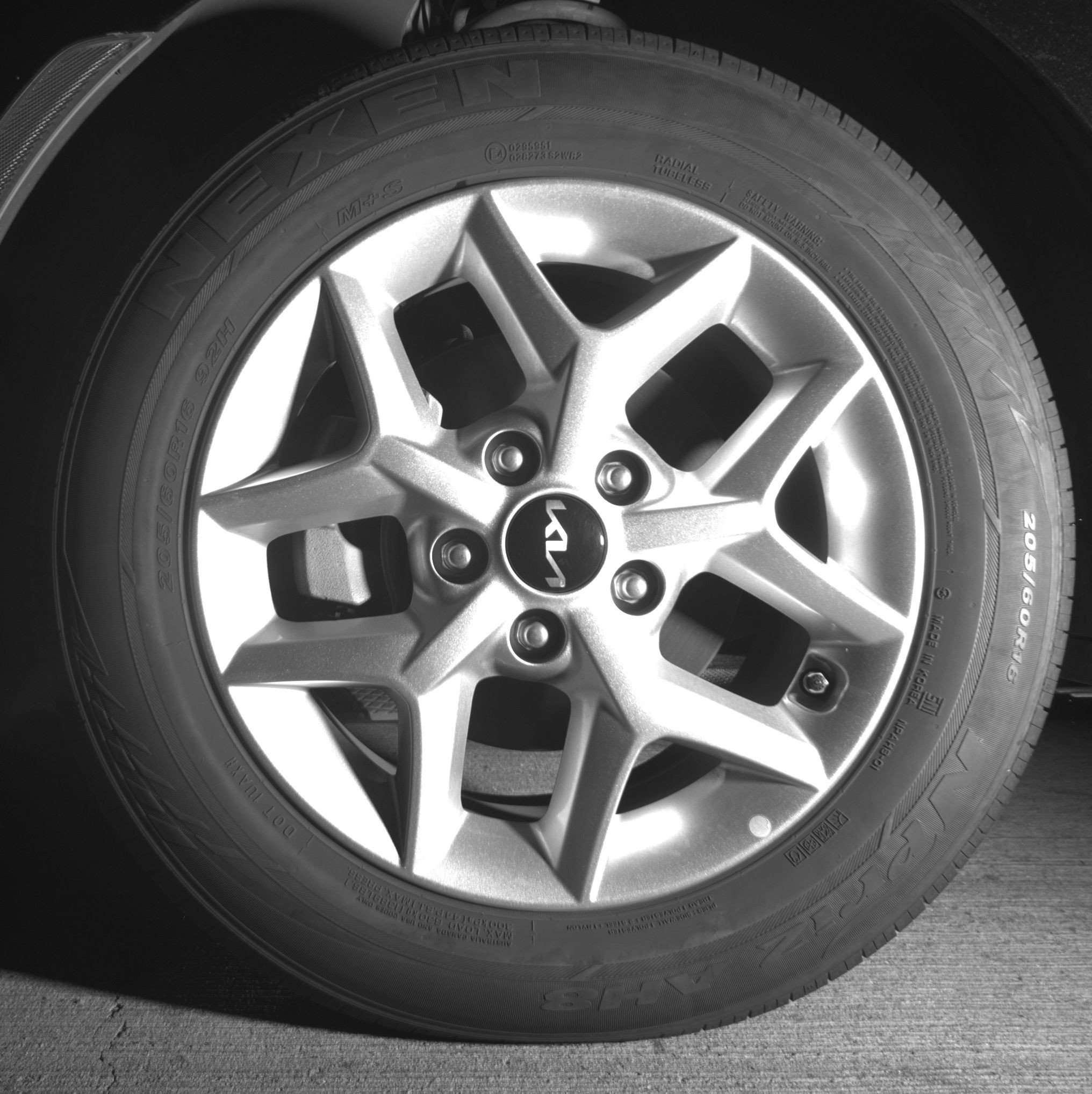 Used 2025 Kia Soul LX w/ LX Technology Package image 12