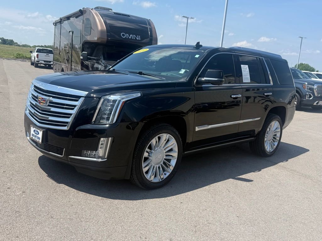 Used 2020 Cadillac Escalade Platinum AWD/4WD image 43