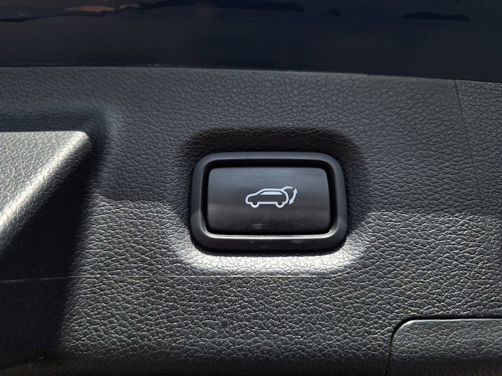 Certified 2022 Hyundai Santa Fe SEL w/ Convenience + Premium Package image 31