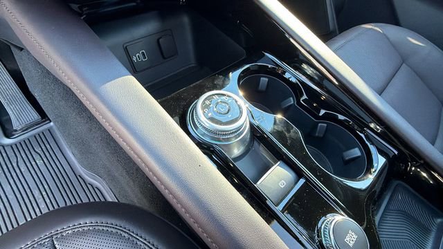 New 2026 Ford Explorer Platinum image 24