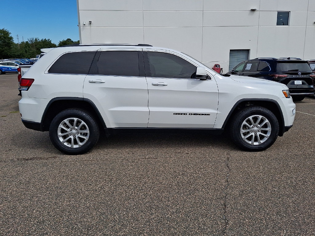 Used 2021 Jeep Grand Cherokee Laredo AWD/4WD image 10
