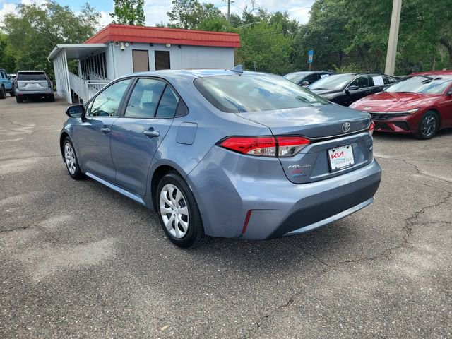 Used 2020 Toyota Corolla LE FWD image 3