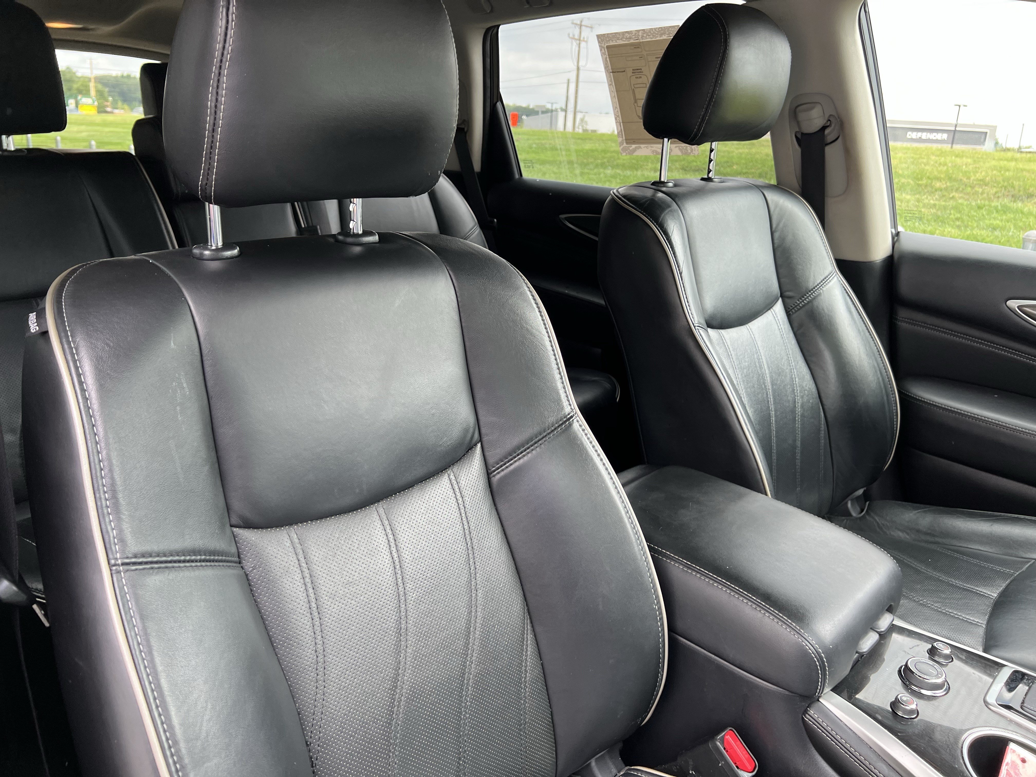 Used 2017 INFINITI QX60 Luxe w/ Premium Plus Package AWD/4WD image 35