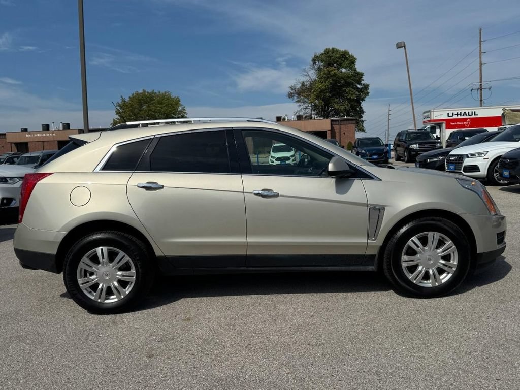 Used 2013 Cadillac SRX Luxury AWD/4WD image 2