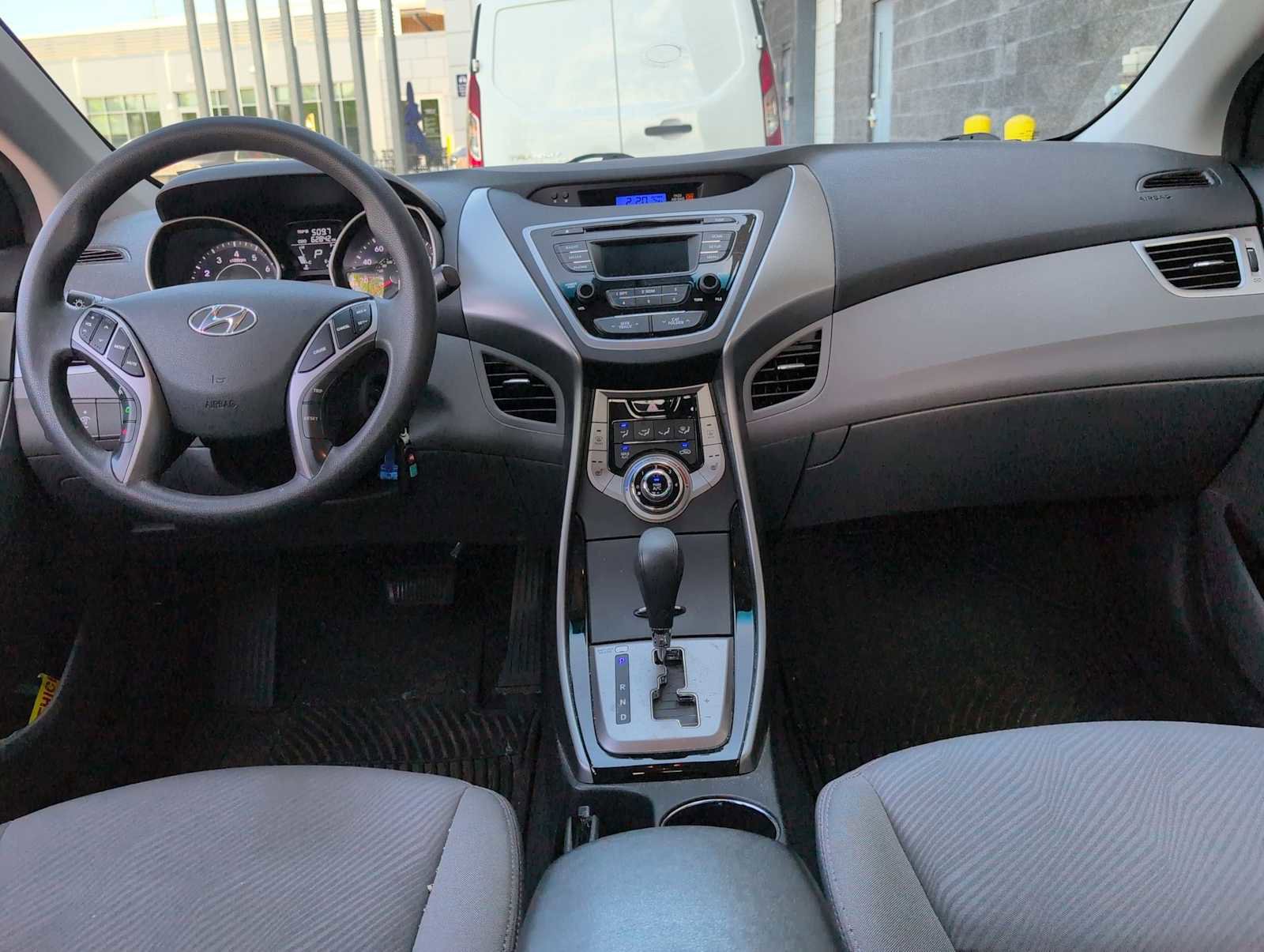 Used 2013 Hyundai Elantra GLS w/ Preferred Pkg image 15