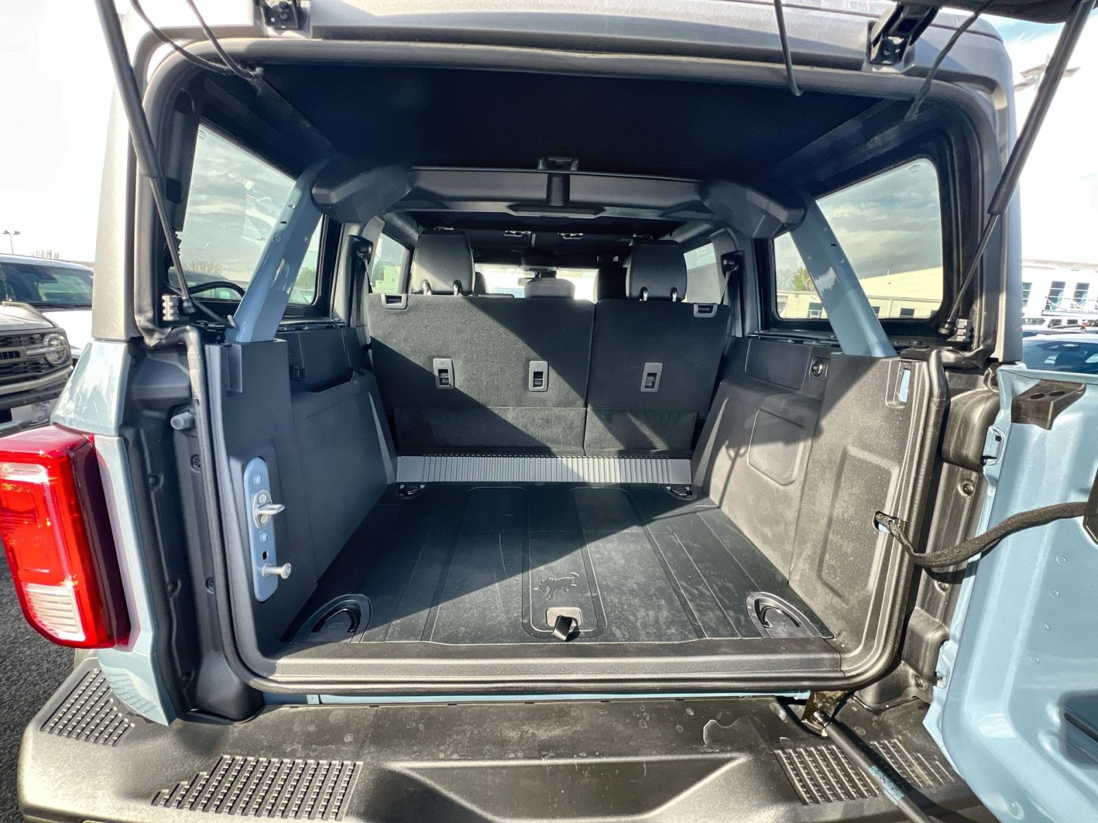 New 2024 Ford Bronco Black Diamond w/ Sasquatch Package image 33