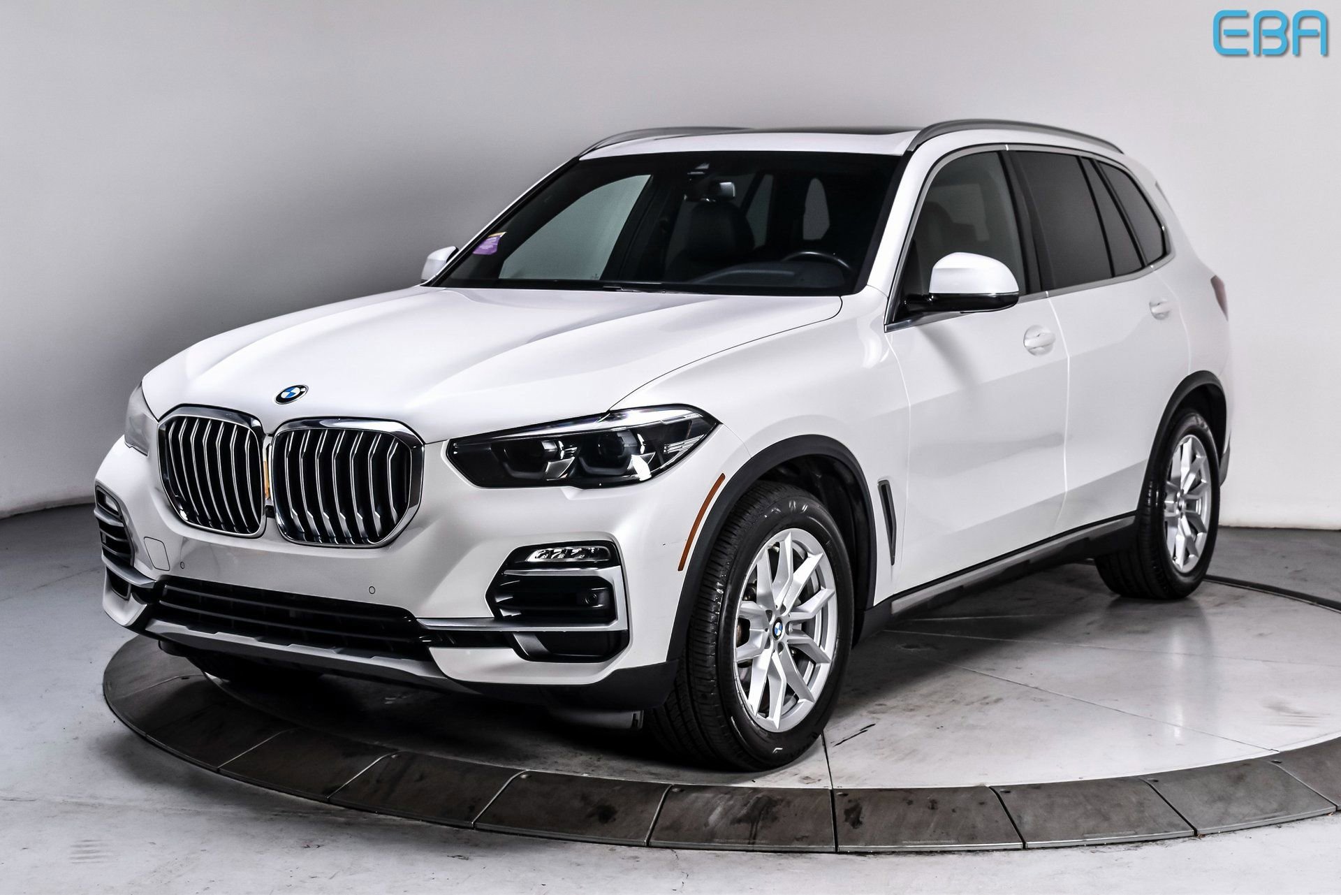 Used 2021 BMW X5 xDrive40i image 2