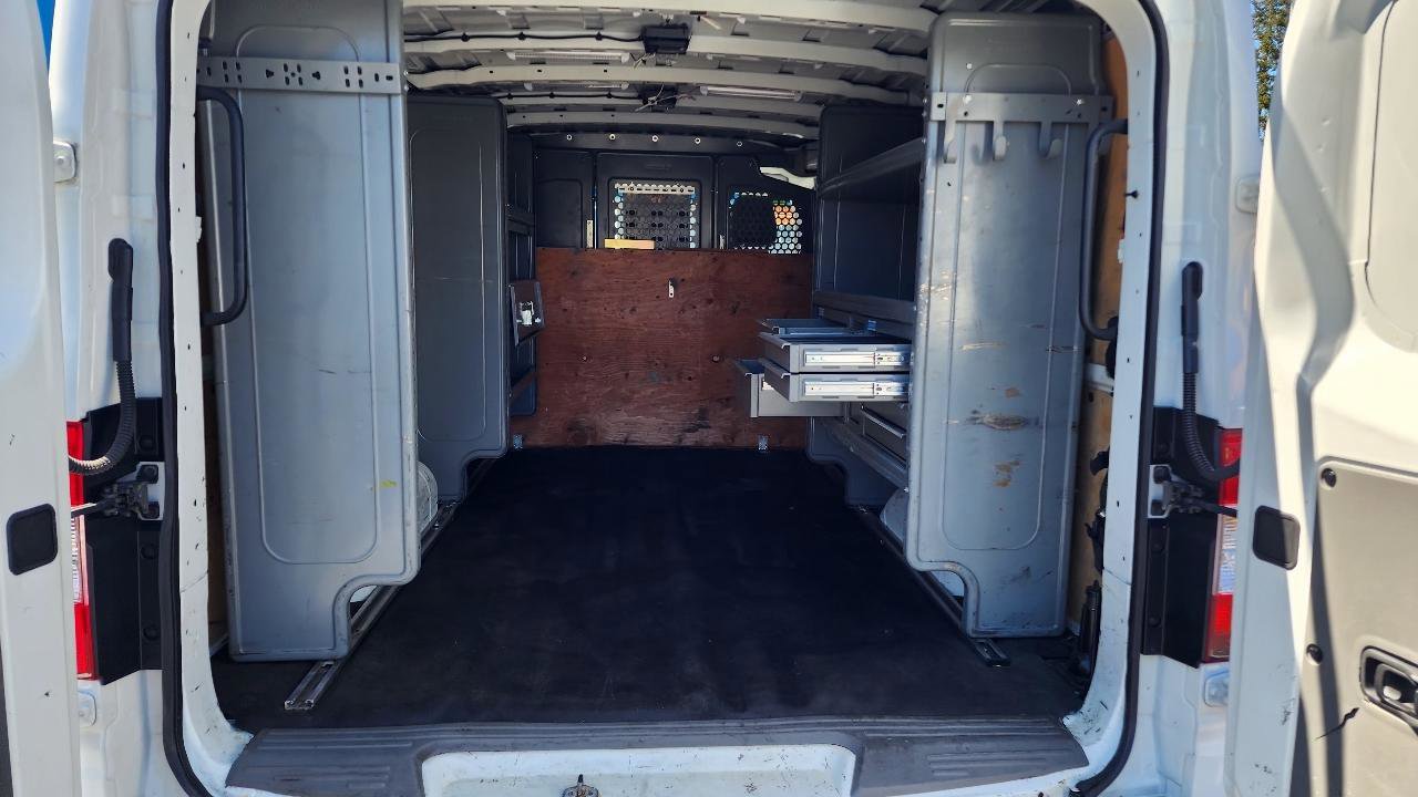 Used 2015 Nissan NV 2500 SV w/ Technology Package image 12
