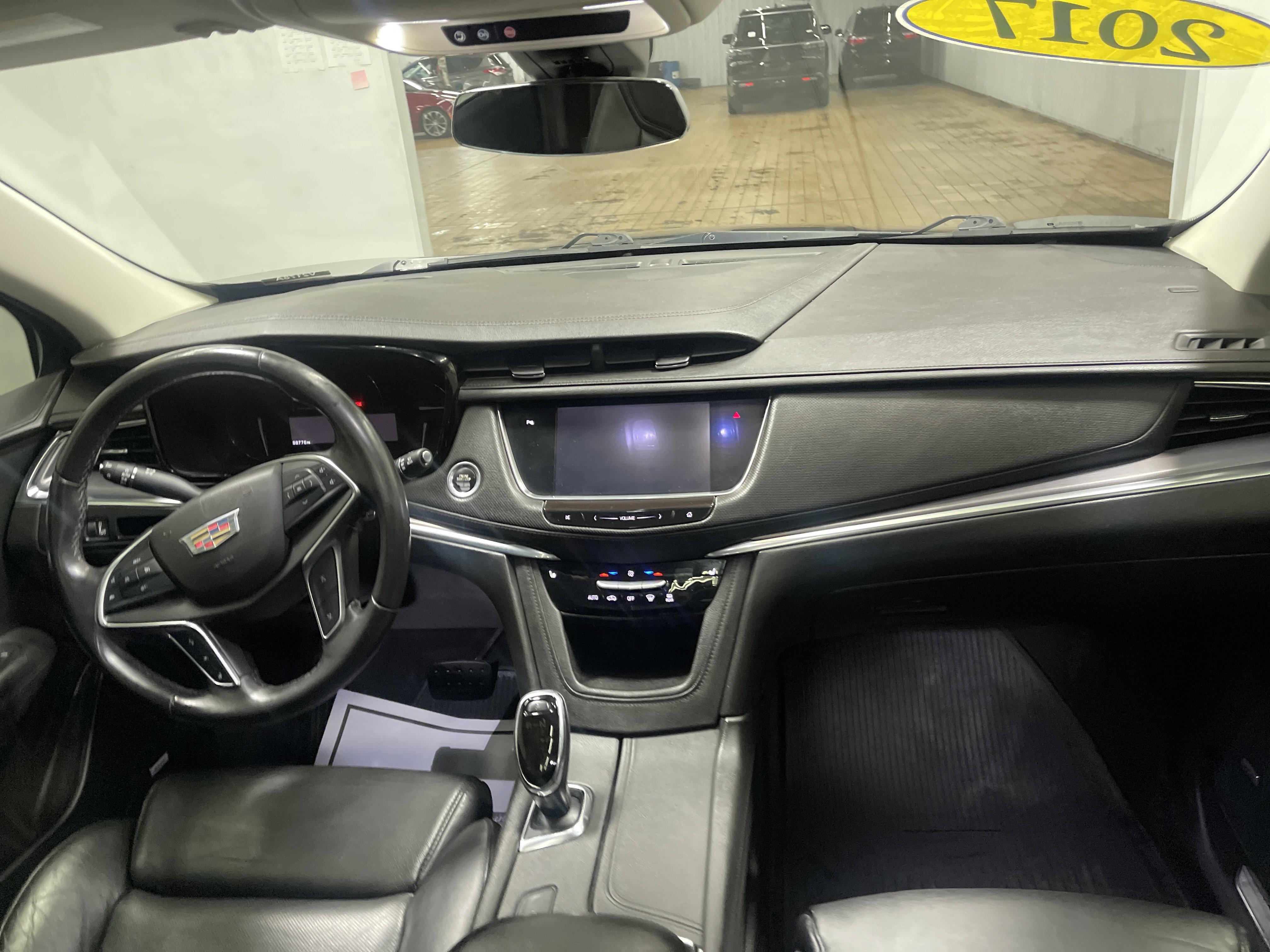 Used 2017 Cadillac XT5 Luxury w/ Driver Awareness Package image 23