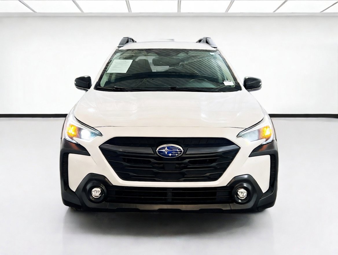 Used 2024 Subaru Outback Premium AWD/4WD image 2