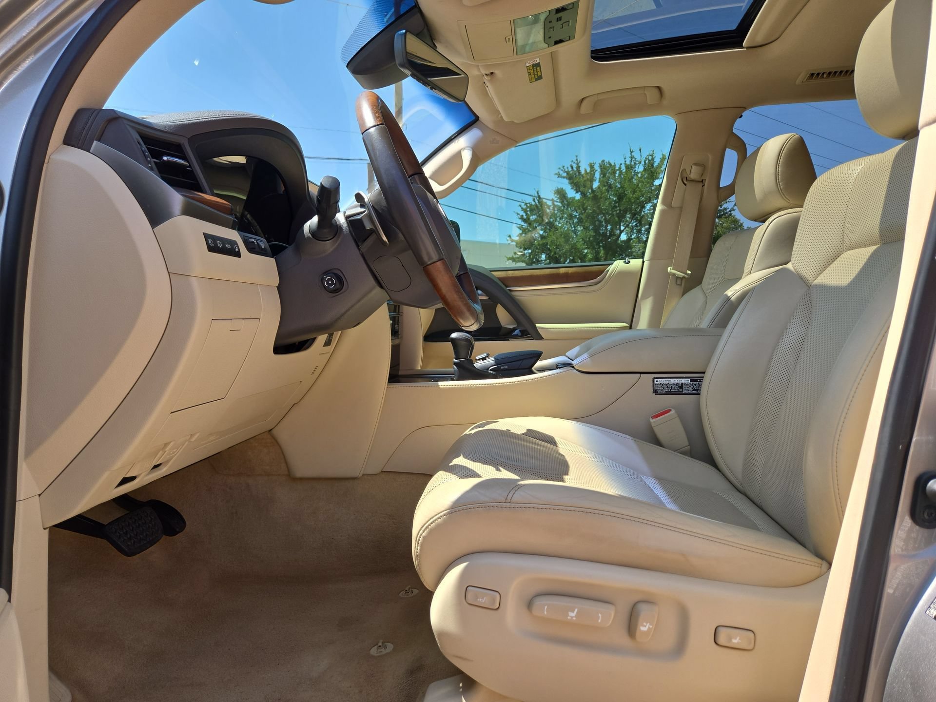 Certified 2021 Lexus LX 570 4WD w/ Luxury Package image 16